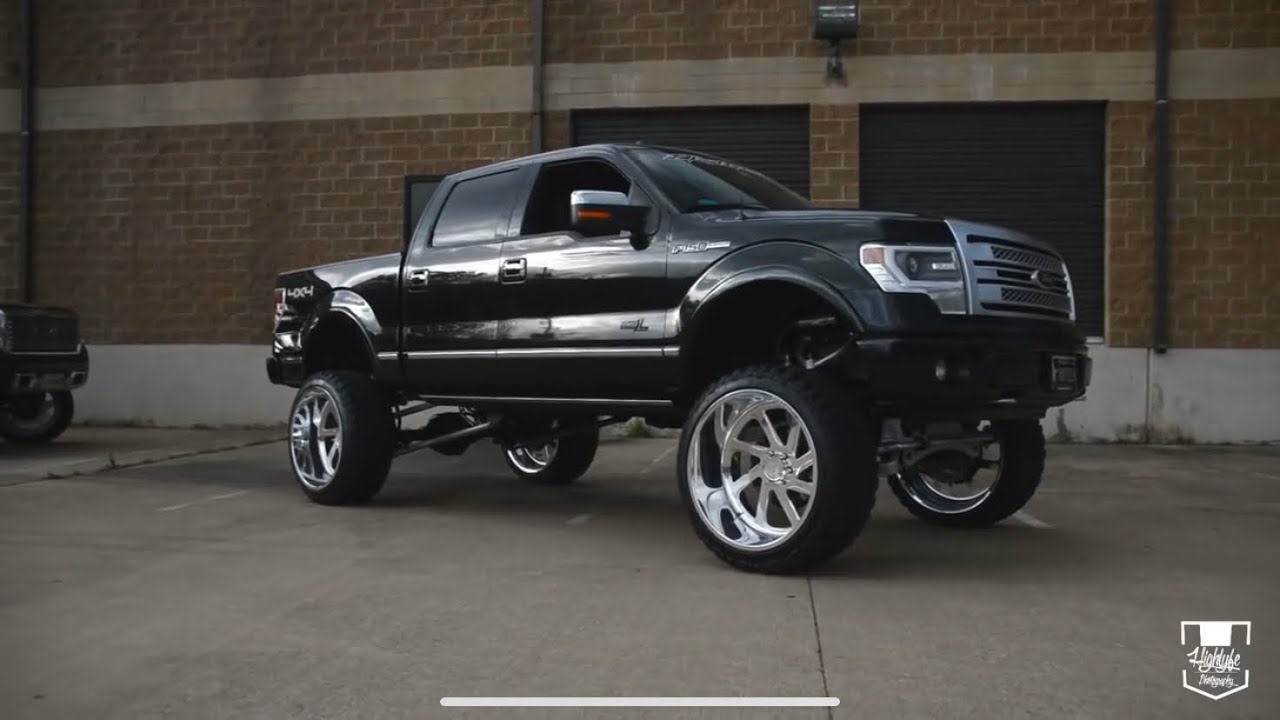 Bagged F150 on 26x14 Specialty Wheels, Air Suspension done by