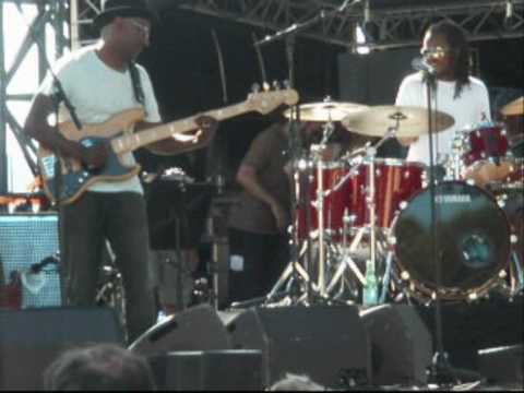 Marcus Miller / Jazz  Juan 2010 /  So What