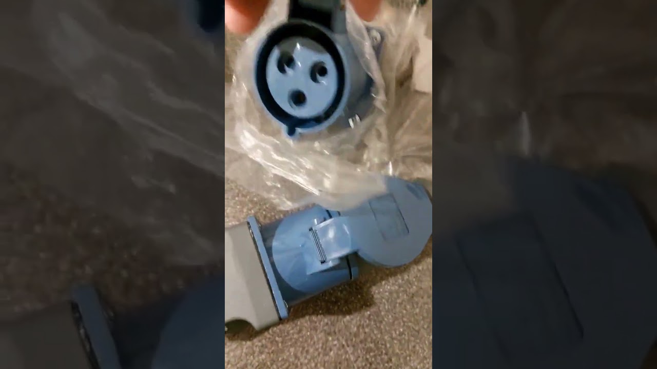 промышленные розетки на 16 А и 32А на 220в 