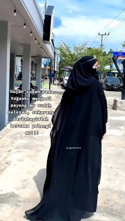 Hujan sudah reda tugasku menjadi payung mu sudah selesai, sekarang berbahagialah bersama pelangi mu!