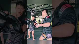 Kick Training 😮 Muay Thai#kicks#muaythai#thaiboxing