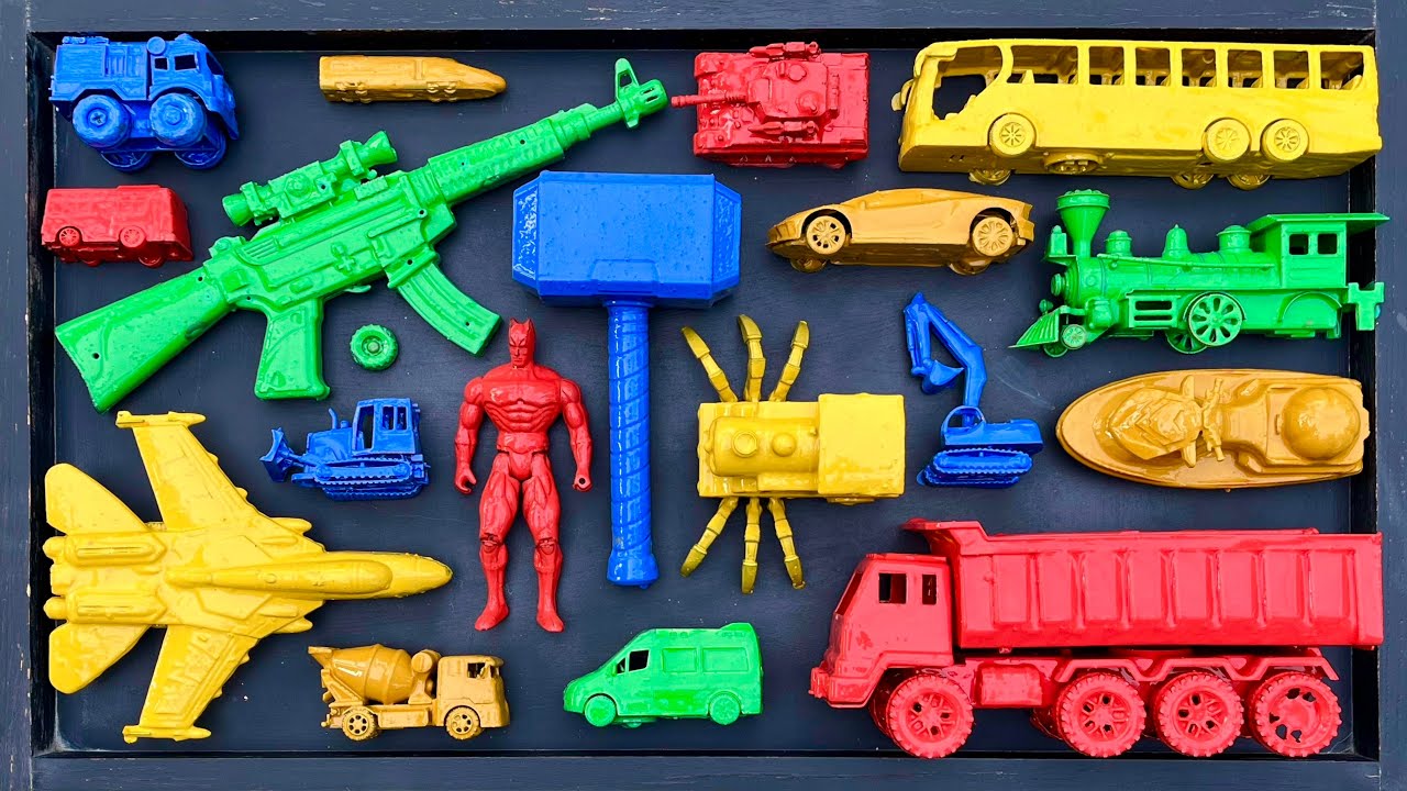 Membersihkan Mainan Mobil Balap,Kereta Api, Bus Telolet, Truk Molen, Tank Baja, Beko Excavator.