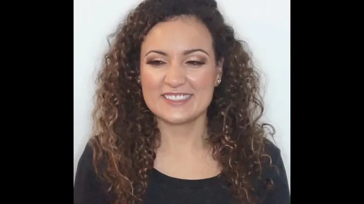 Golden Smokey Eye Makeup