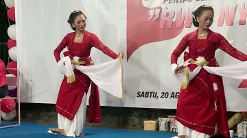 TRADITIONAL JAVANESE DANCE