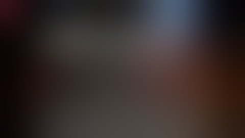 Đánh lái xuất thần, tài xế cứu mạng bé trai chạy qua đường