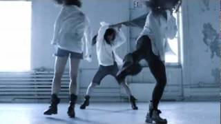 Dance Fashion Film | White Out | Choreography Jordana Che Toback | Music Sleigh Bells | DANCELEN(D)S 
