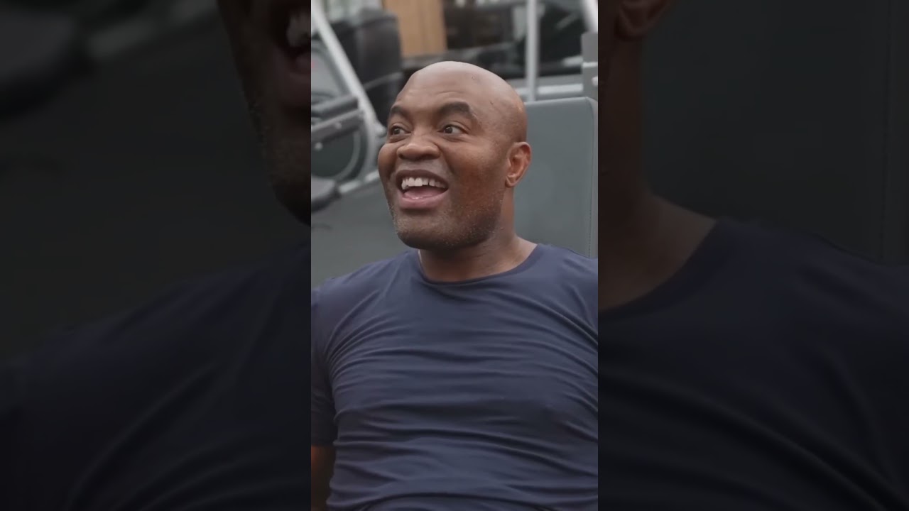 Anderson silva se assusta com a força do dino