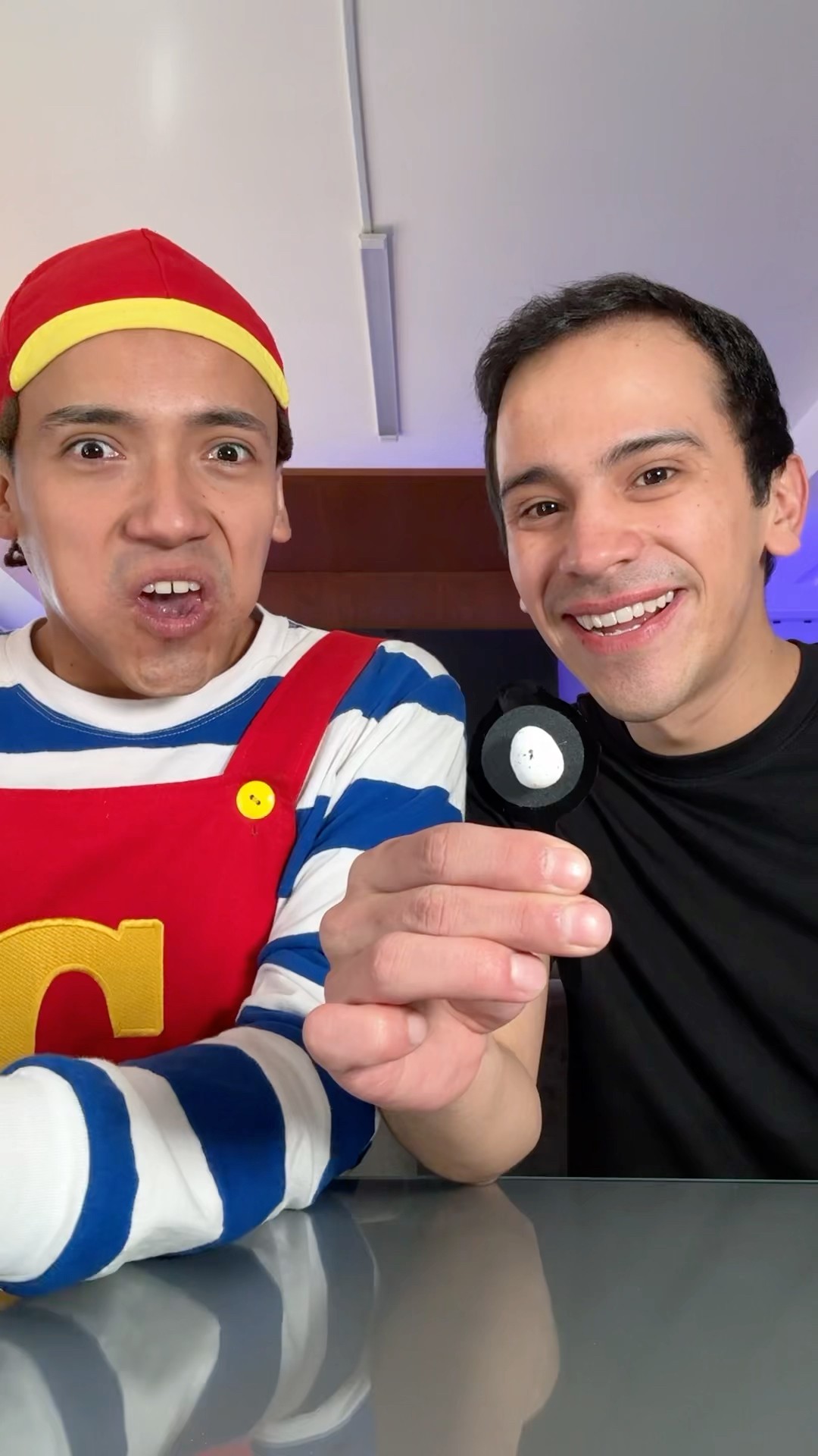 Cachetes Califica mi Magia ? ​⁠@Tuestaok  #shorts #magia #palomaresmagic