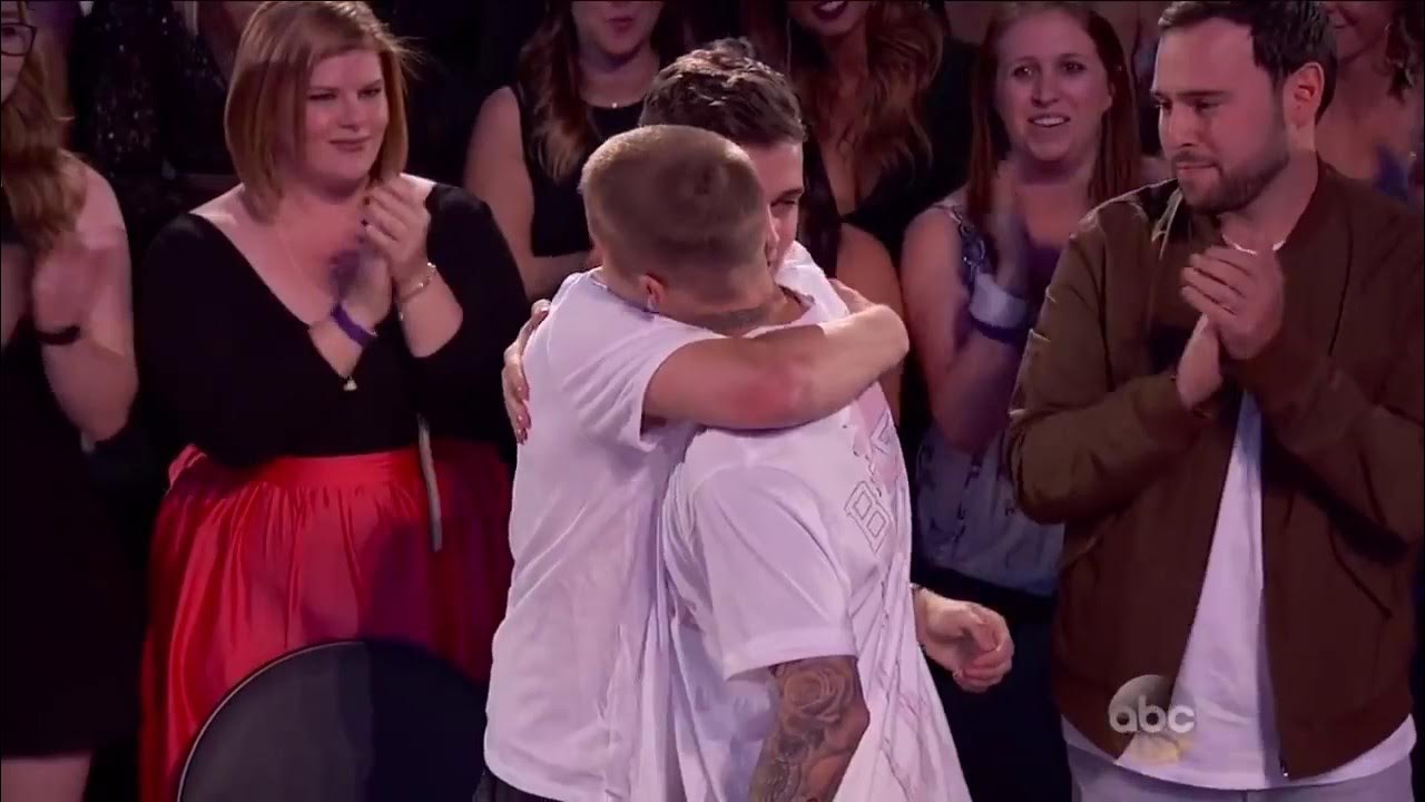 Justin Bieber wins Top Male Artist at The 2016 Billboard Music Awards Justin Bieber wins Top Male Artist at The 2016 Billboard Music Awards