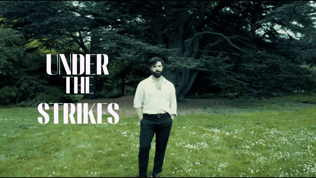 在 YouTube 上觀看「Yannis & The Yaw - Under The Strikes (Official Lyric Video)」 在 YouTube 上觀看「Yannis & The Yaw - Under The Strikes (Official Lyric Video)」