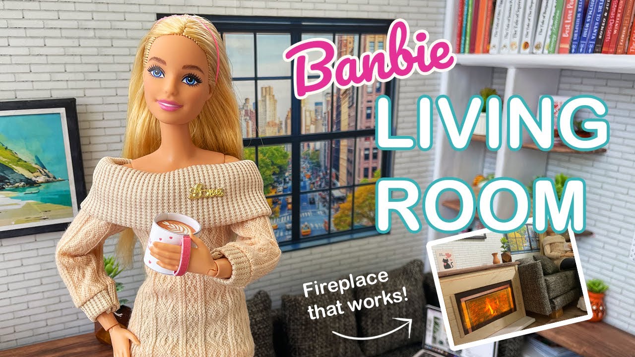 Гостиная для кукол Dream: маленький рабочий камин, современный диван и множество книг