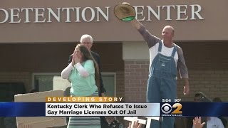 Kim Davis Out Of Jail