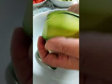 סלט אבוקדו