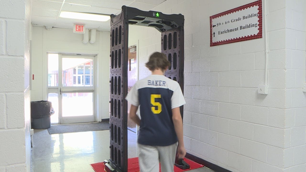 Beaufort County schools introducing metal detectors - YouTube