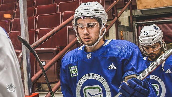 Canucks prospect Quinn Hughes maturing at Michigan before going to NHL -  Sports Illustrated