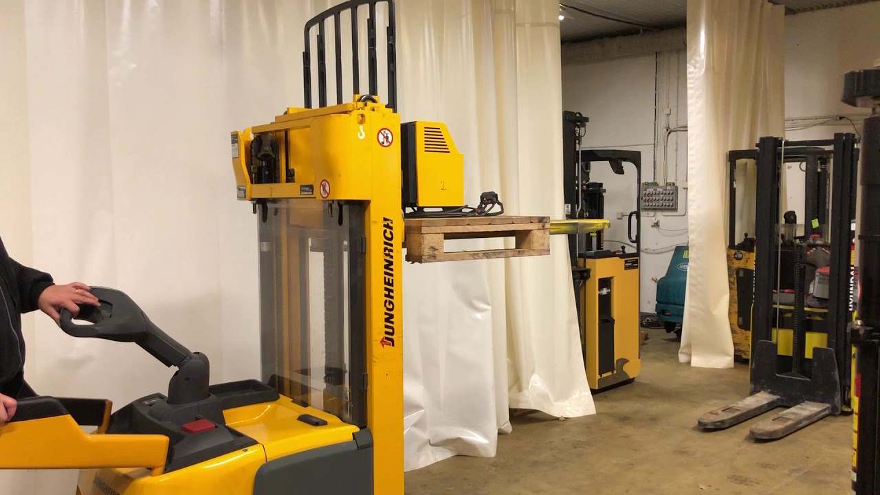 Ledstaplare Jungheinrich ERC216 4200DZ, truck