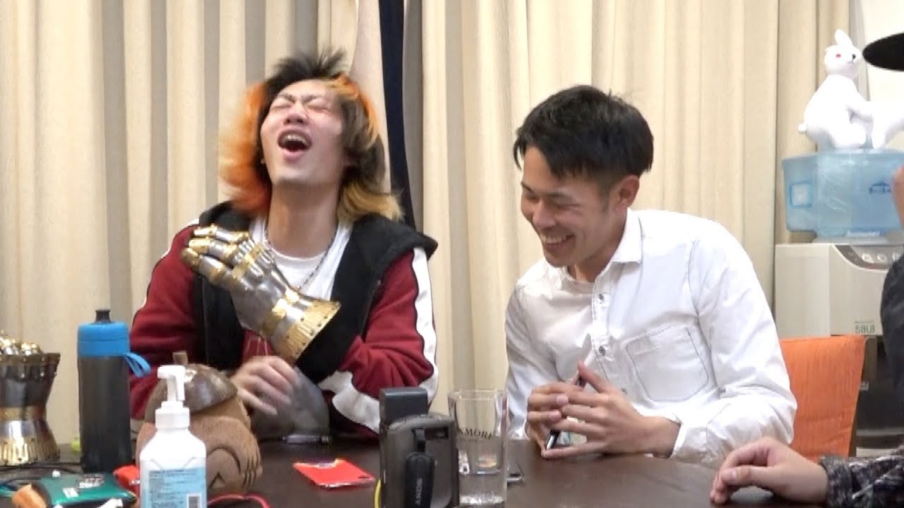 東海オンエア てつやにオリジナルのスマホケースをプレゼントしてあげました Youtuberコメ速報 東海オンエア てつやにオリジナルのスマホケースをプレゼントしてあげました Youtuberコメ速報