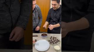 كرات البسكوت والشوكولاته سهلة جدا بثلاث مكونات فقط  Very easy chocolate balls