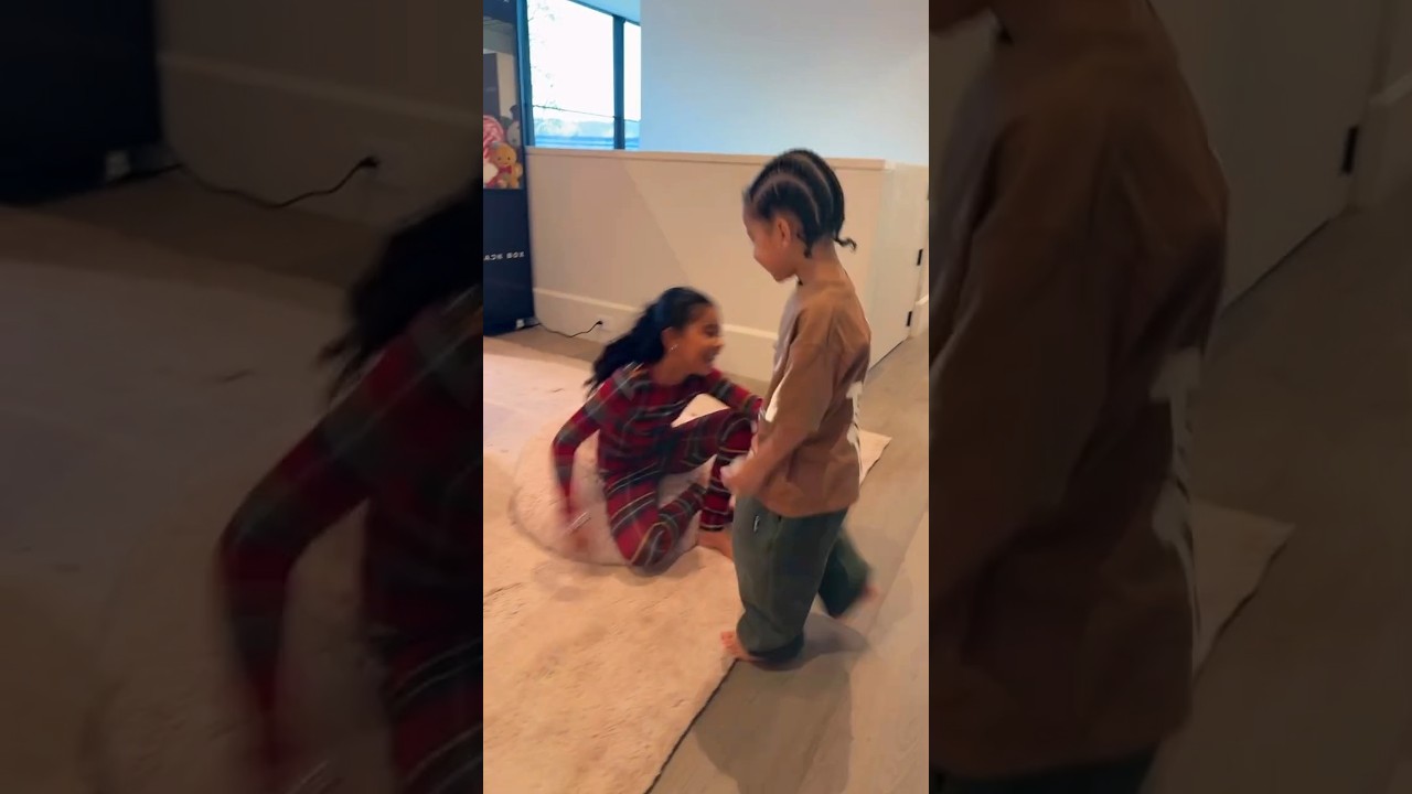 True & Tatum Thompson Enjoy Sweet Playtime - Khloe Kardashian's Kids #shorts #khloe