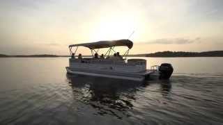 SUN TRACKER Boats  QuickLift™ Bimini Top and Rail Lock™ Mooring Cover1