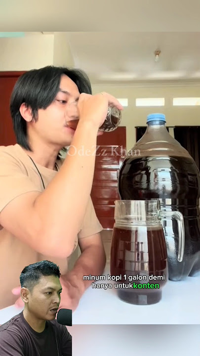 Momen nyeleneh Seorang pria minum kopi satu galon demi untuk konten. #shorts #reels #fyp #tiktok