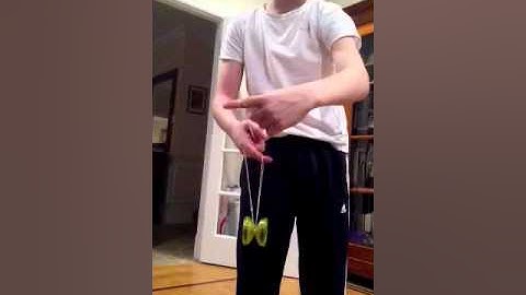 Intermediate yoyo tricks - the atomic bomb (barrel rolls)