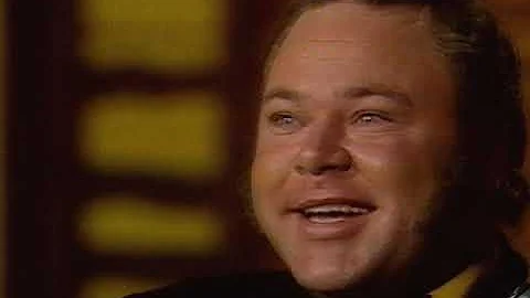 Roy Clark "Thank God And Greyhound" on The Ed Sull...