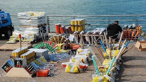 How to make Firework Mortar Racks with shots