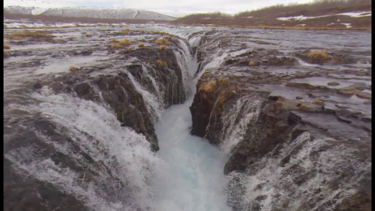 Aerial Iceland – The Brúarfoss Waterfall (DJI Phantom 2, Fatshark FPV)