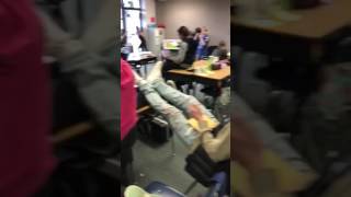 Mrs Pfalzgraf's 5th grade Mannequin Challenge
