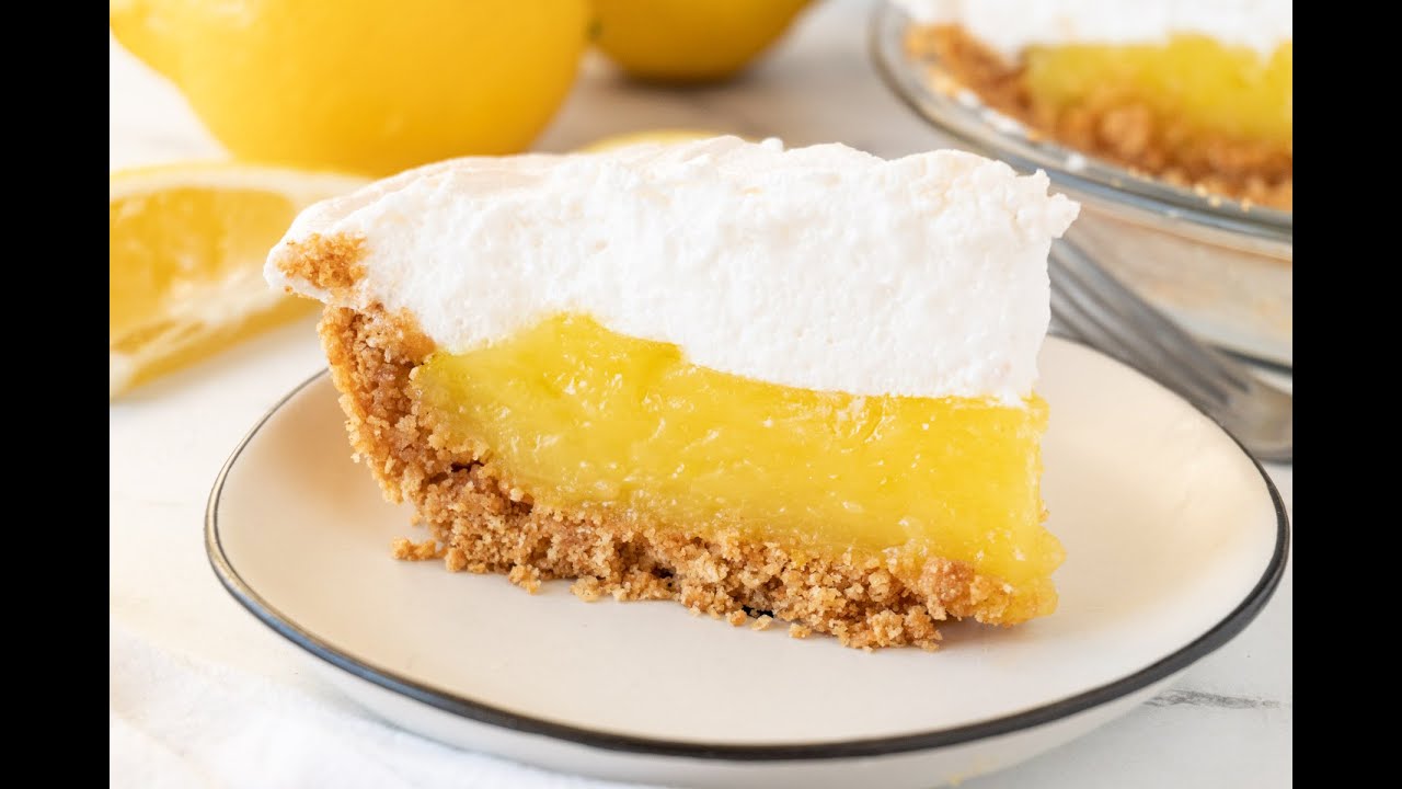 Easy Lemon Meringue Pie - with a cookie crumb crust - Foodle Club