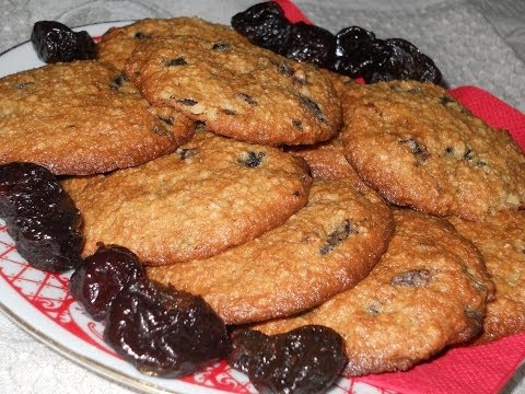 Видео рецепт Шоколадное печенье с черносливом