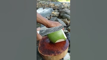 the art of peeling green coconuts #amazing #asmr #cuttingskills