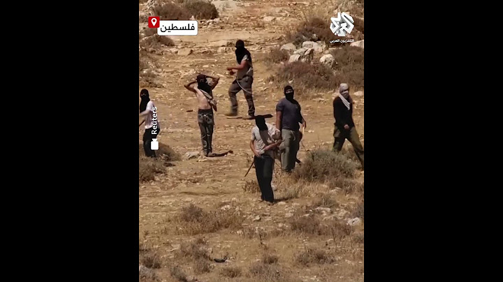 شبان فلسطينيون يتصدّون لهجوم نفذه عشرات المستوطنين الملثمين قرب بلدة سعير جنوبي الضفة الغربية