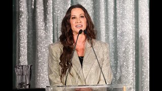 Shirley Manson presents Alanis Morissette w/ The Luminary of the Year Award | Resonator Awards 2024