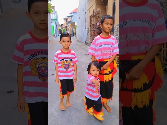 tiga sekawan reog cilik #shortvideo #reogponorogo #reog #barongan #pentul #bujangganong class=