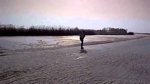 VID-20120210-000...