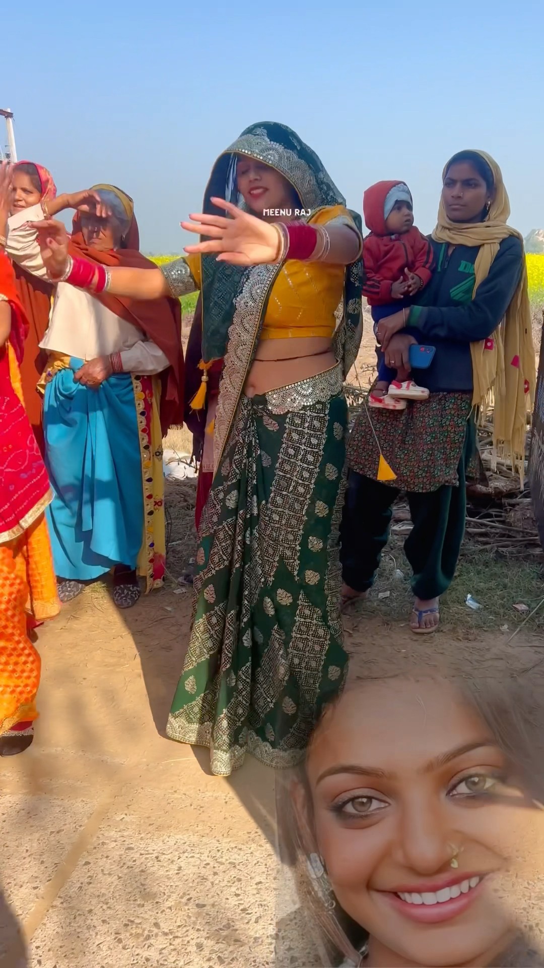 चन्दा सो तेरो रूप कर गई उजाला #meenu #trending #dance #trendingshorts