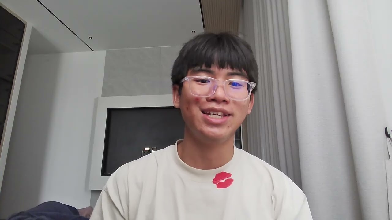 UTS Pathway Scholarship Application / Hoang Nguyen