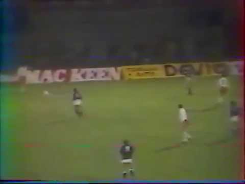Bordeaux 2 - 1 Hambourg SV - 1ère mi-temps (21-10-1981)  Coupe UEFA