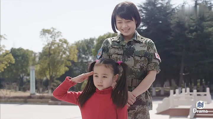 小姑娘到部队找爸爸，女少校主动搭讪，谁知看到小姑娘父亲后傻了 - 天天要闻