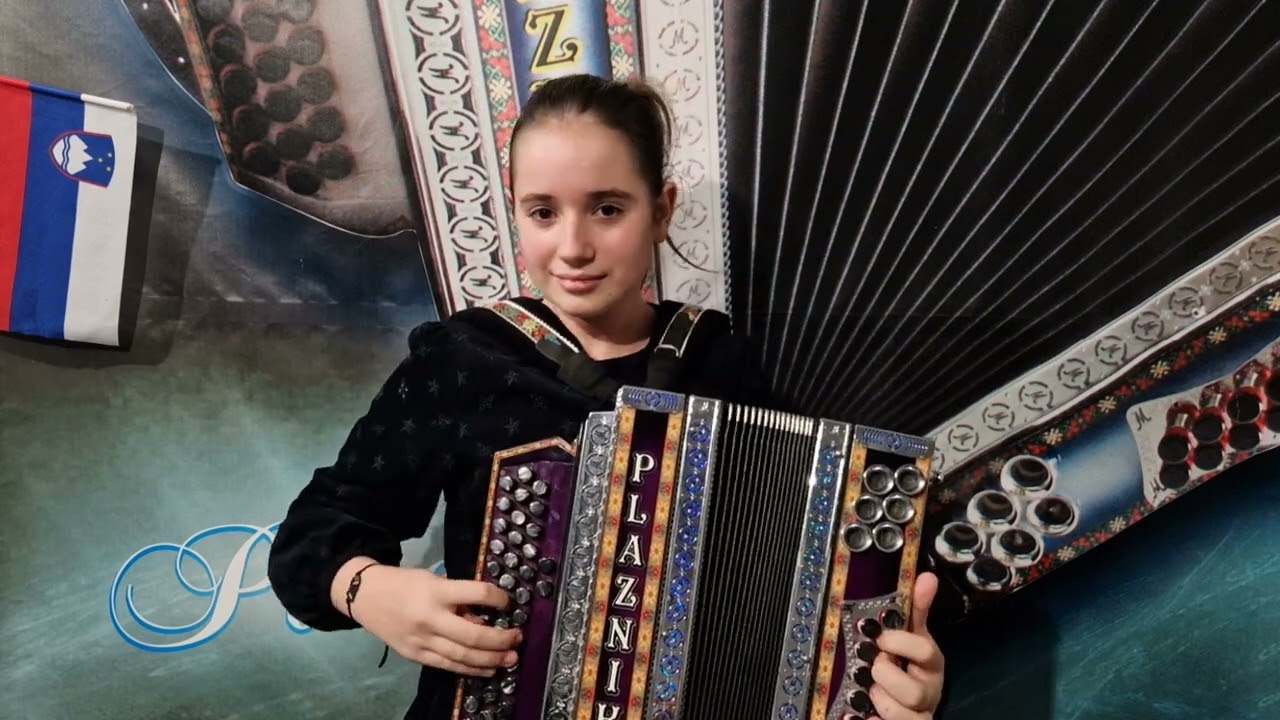 SINJA GRACNAR - PLAZNIK C F B - PLAZNIK STIMA