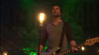 Download lagu Yellowcard - Inside Out (live & acoustic)