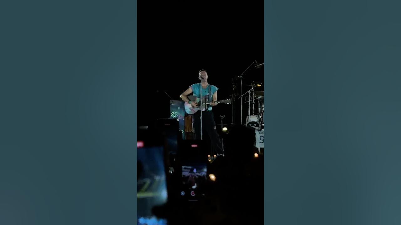 Coldplay performing Yellow live in Ahmedabad Coldplay performing Yellow live in Ahmedabad