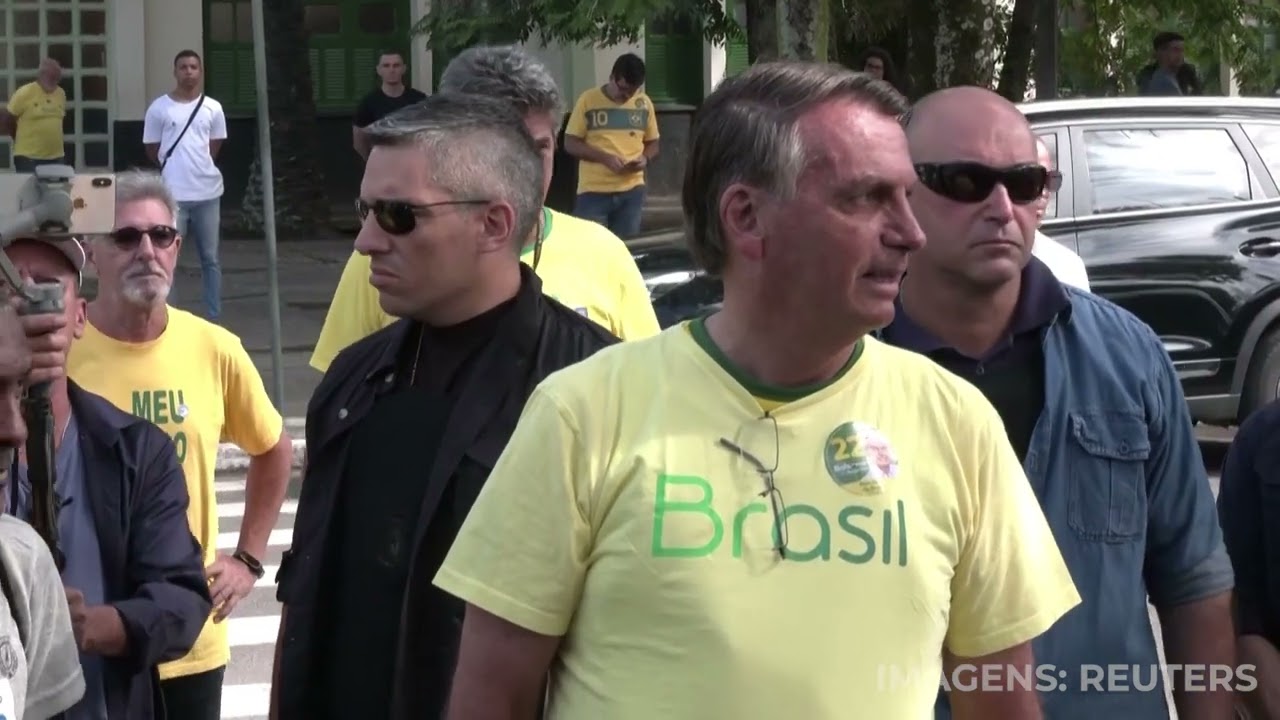 Sem mostrar provas, Bolsonaro coloca em xeque apuração das eleições