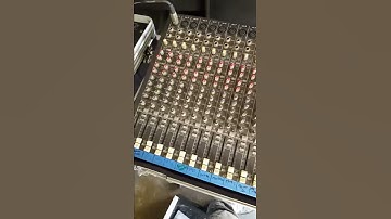 It normal  to flash  the red  rude solo