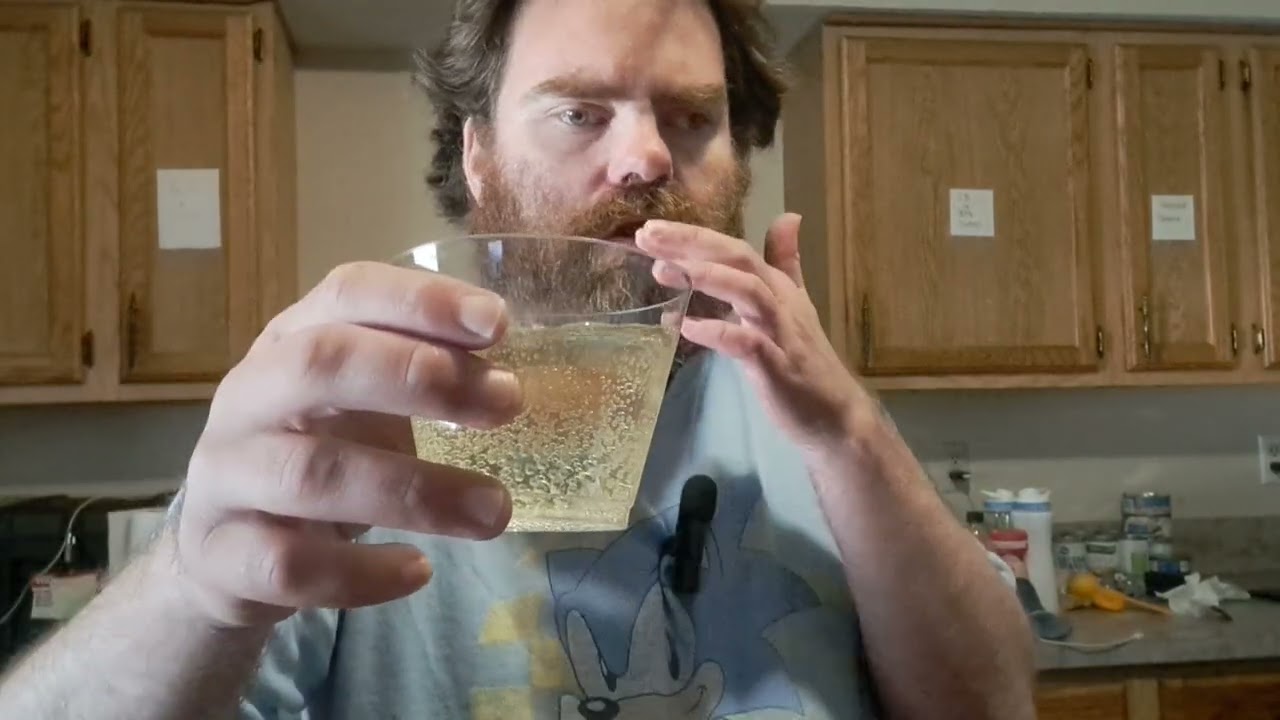 Обзор энергетического напитка Gorilla Mind Strawberry Candy