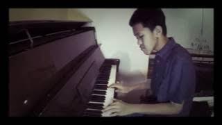 Sajadah Panjang - piano by Michael