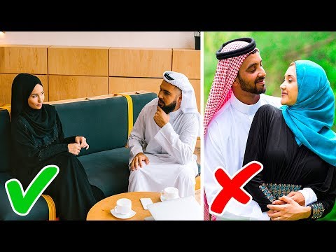 Video: Perché Gli Abiti Tradizionali Delle Donne Arabe Sono Neri?