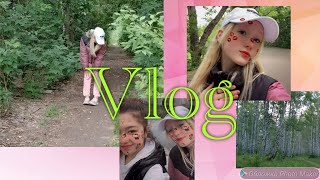 видео: Vlog) прогулка по лесу с подругой 🌲 картинка: Vlog) прогулка по лесу с подругой 🌲